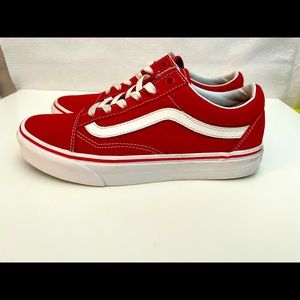 Vans Old Skool Women’s 7.5, Men’s 6